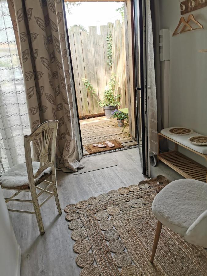 Au Poeme Du Chene, Logement Independant, Calme, Parking Gratuit Basse-Goulaine Bagian luar foto
