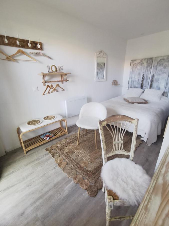 Au Poeme Du Chene, Logement Independant, Calme, Parking Gratuit Basse-Goulaine Bagian luar foto